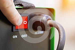 button to turn the welding machine on and off. Safety precautions before starting work. Close-up