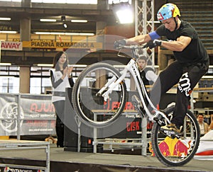 Bycicle stunt