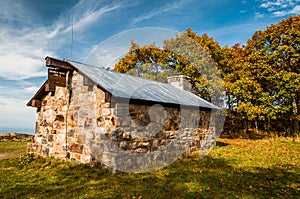 Byrd's Nest Shelter atop Hawksbill Summit, along the Appalachian