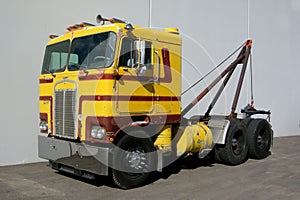 Cab-over Wrecker