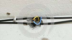 a cabel joint that is simply bonded with adhesive photo