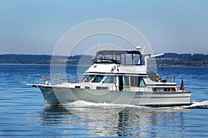 Cabin Cruiser photo