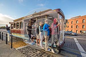 Cable Car Fishermen`s Wharf