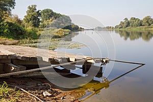 Cable ferry docking station