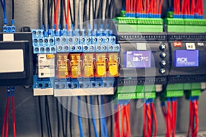 Cabling connection of  power electric line in industrial distribution fuseboard, safety shutdown device, electric toggle switch,