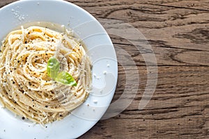 Cacio e Pepe - spaghetti with cheese and pepper