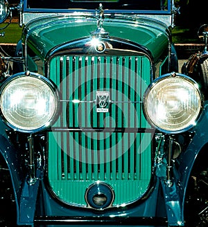 1929 Cadillac V8.
