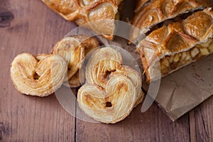 Cake with Apple filling and pastry in the shape of a heart