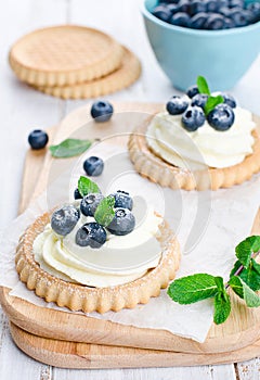 Cake with bilberries