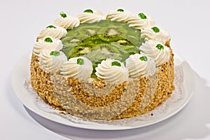 Cake with kiwi