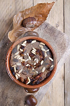 Cake made with chestnut flour