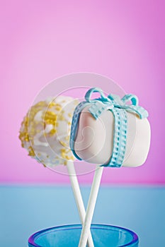 Cake pops as a gift with a candle