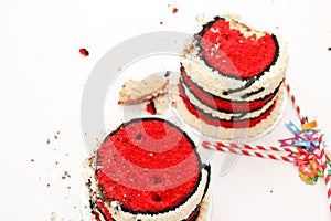 Cake smash with two red cakes
