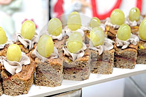 Cakes with grape