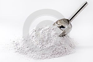 Calcium oxide, also called quicklime, quicklime. Industrial product used in construction