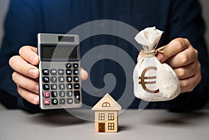 Calculate the cost of a mortgage on a house in Euro.