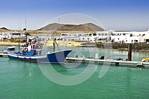 caleta de sebo harbour la graciosa lanzarote