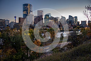 Calgary\'s skyline at night