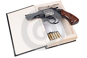  .38 calibro pistole cassette nascosto un libro 