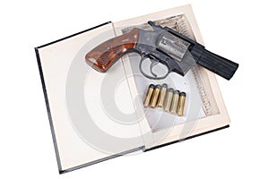  .38 calibro pistole cassette nascosto un libro 