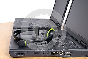 Call or support center gear