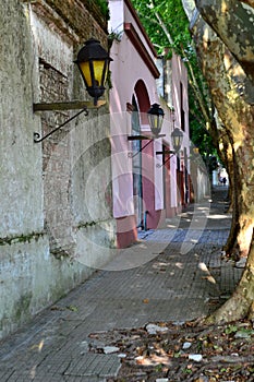 Calle - Colonia del Sacramento