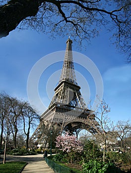 Paz soleado la Torre Francia 