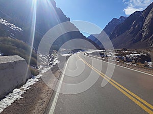 Caminhos de Mendoza rumo Ã s estaÃ§Ãµes de esqui