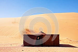Camp in the desert