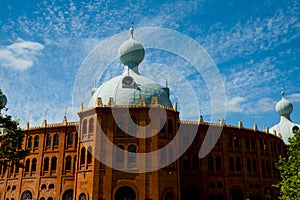 `Campo Pequeno` Bullring photo