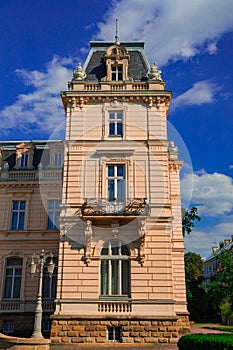 Campus building facade architecture object common day landmark photo