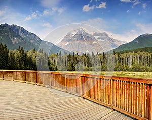Canada Mount Robson Parkway Tour