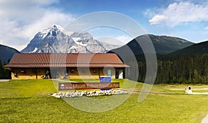Canada Mount Robson Parkway Tour