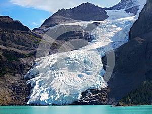 Canadian Rockies Mount Robson Glacier Berg Lake