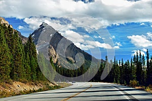 Canadian Rockies, Scenic Road