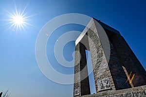 Canakkale castle ww war monument