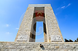 Canakkale castle ww war monument