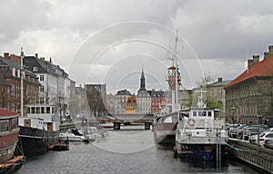 Canal and building in the center of Copenhagen