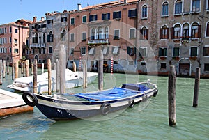Canal in Venecia