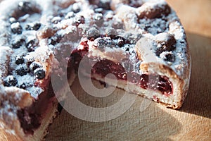 Canberry cake with blackberry