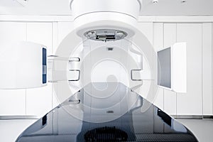 Cancer therapy, advanced medical linear accelerator in the therapeutic oncology