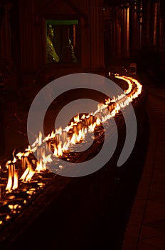 The candles are then respectively to worship pagoda.