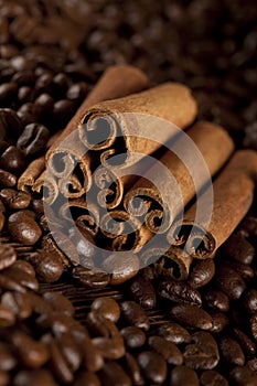 Canella sticks and coffee beans