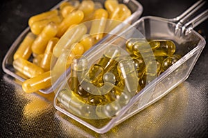 Cannabis extraction capsules infused with shatter and CBD oil