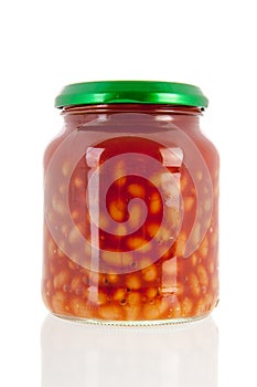 Canned baked white beans in tomato sauce