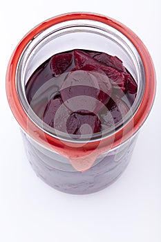 Canned beetroot