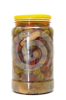 Canned marinated olives