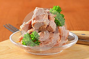 Canned tuna