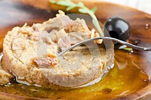 Canned tuna