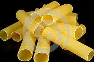 Cannelloni tubes - random heap